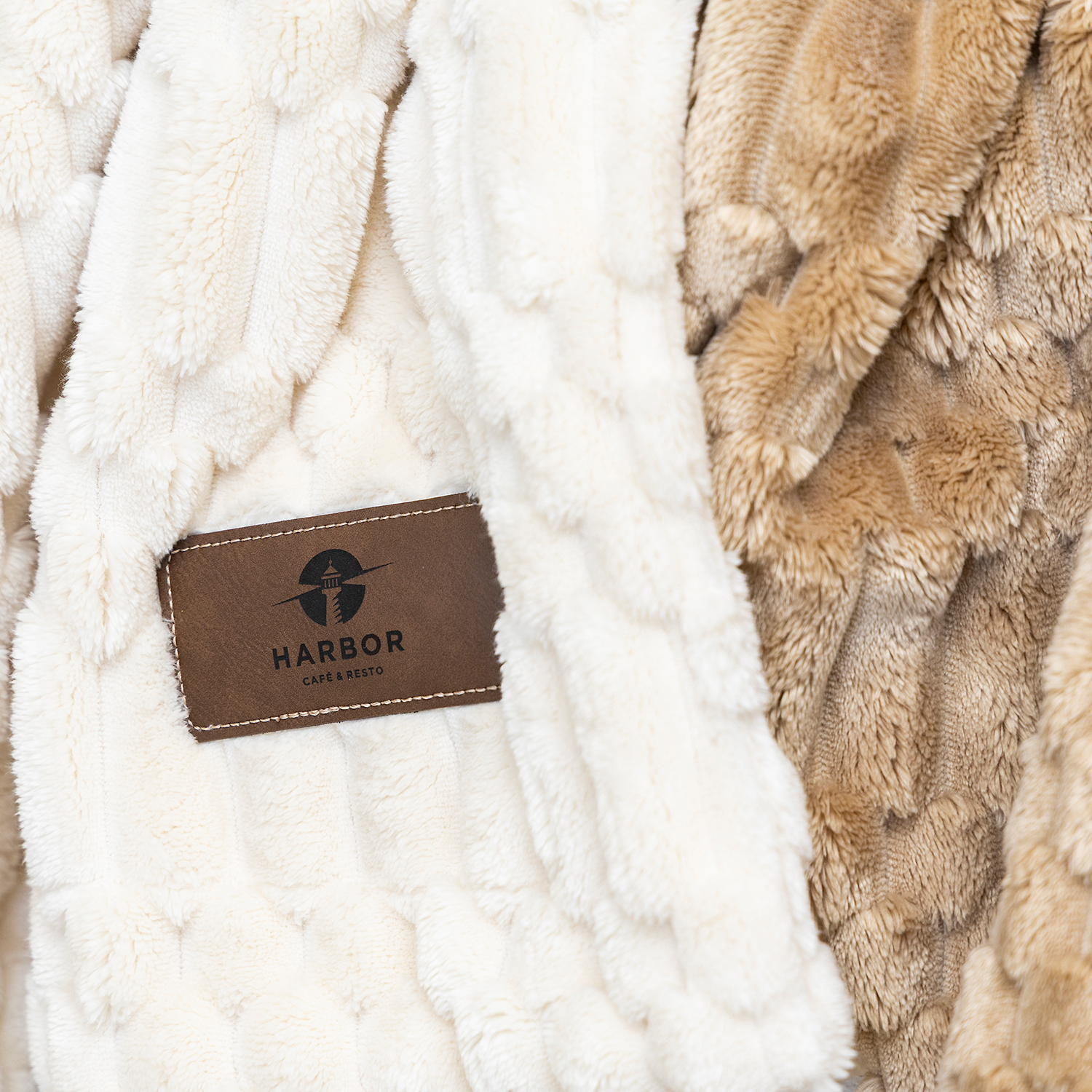 Textured Microfleece Blanket Soft Breathable 127x152 cm